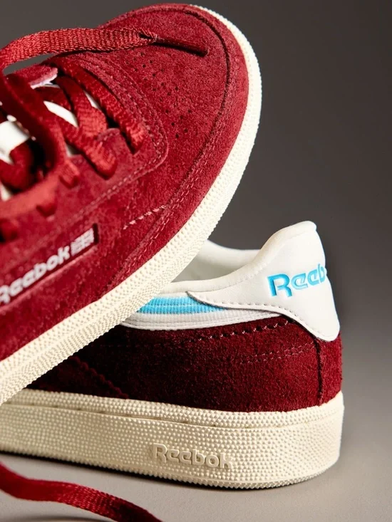 Reebok Classics Club C 85 Trainers Sneakers Hairy Suede Low-Top Sneakers Red 9 - Picture 3 of 15